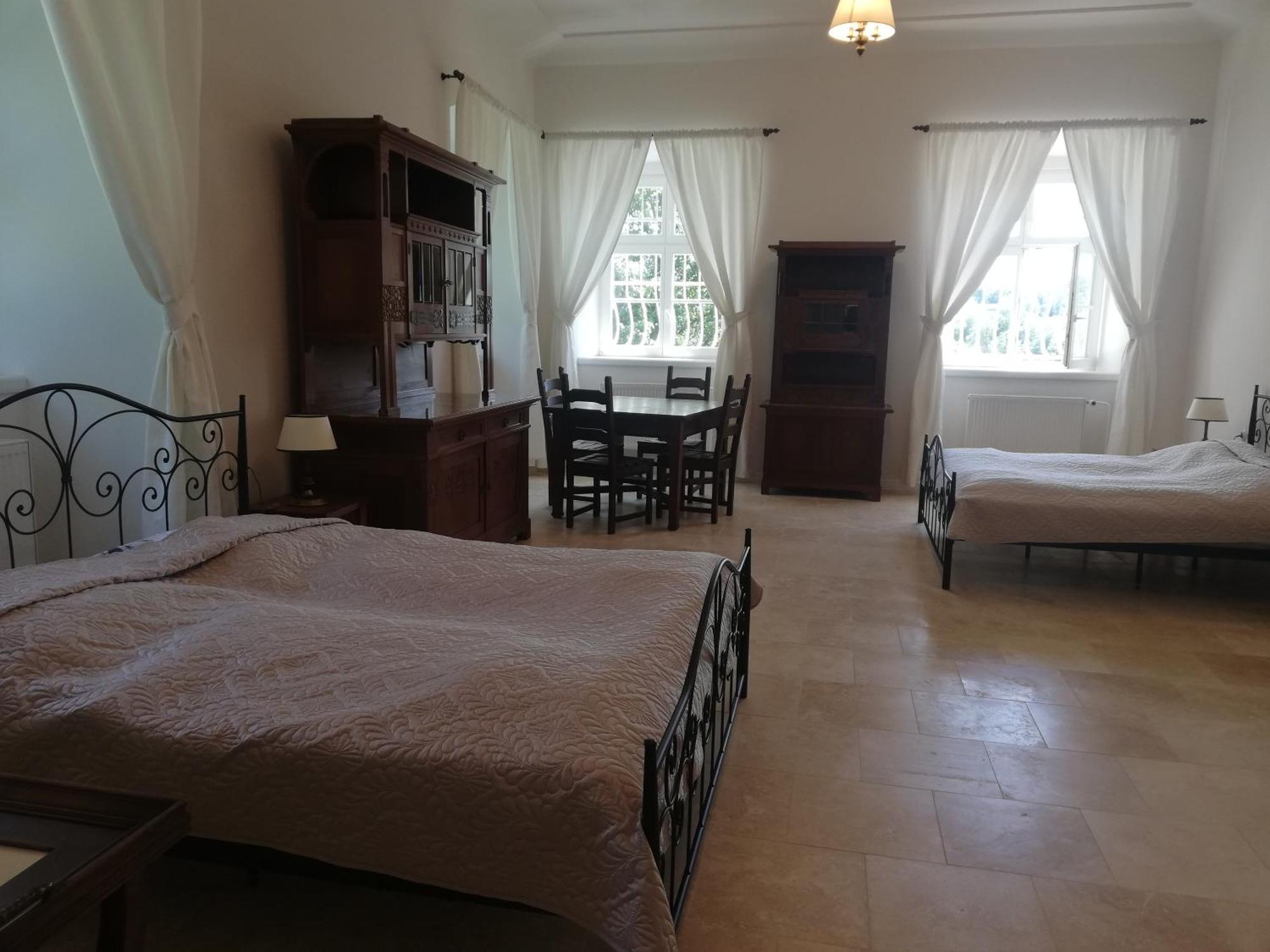 Penzion Zamek Rozsochatec Extérieur photo